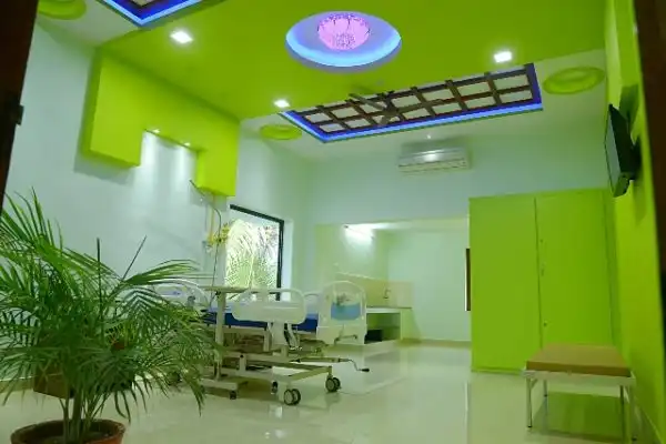 Royal-Suite.jpg-600x400